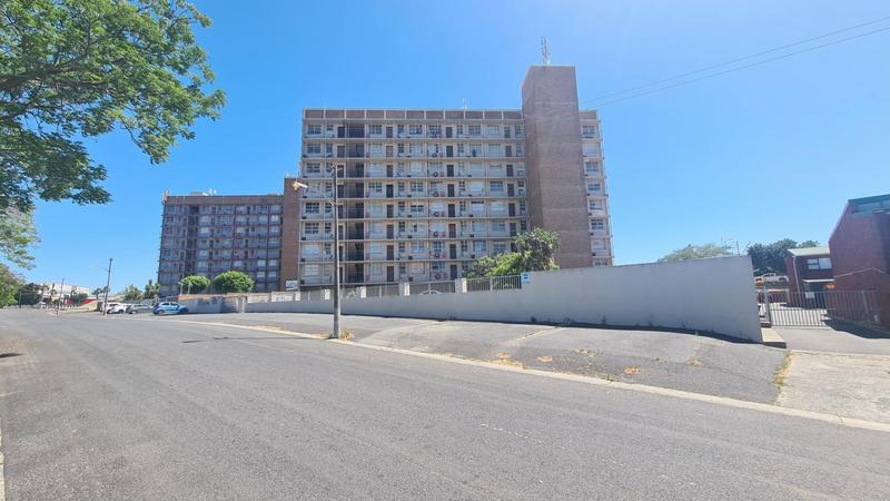 2 Bedroom Property for Sale in Labiance Estate Western Cape